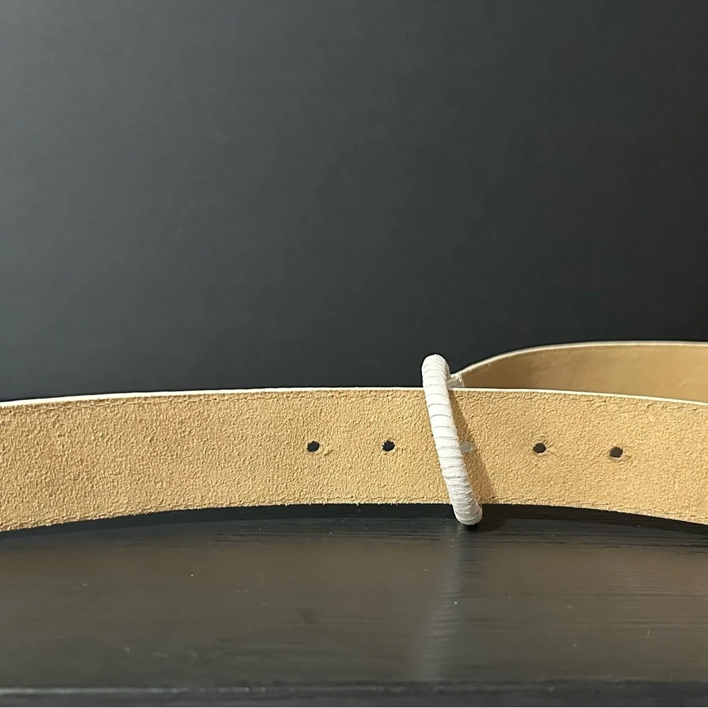 NWOT Chico’s Genuine Leather Belt, White, Size M